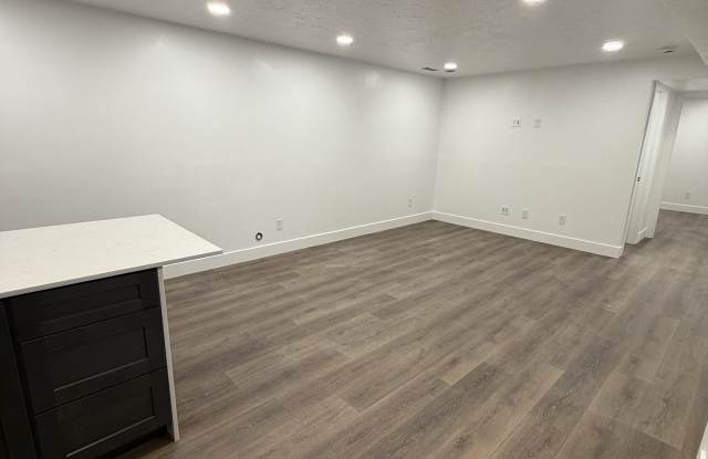 1172 Doris Loop Road Gallery 3
