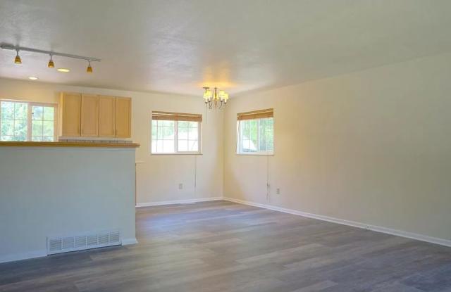 3 bedroom home in Louisville Gallery 4