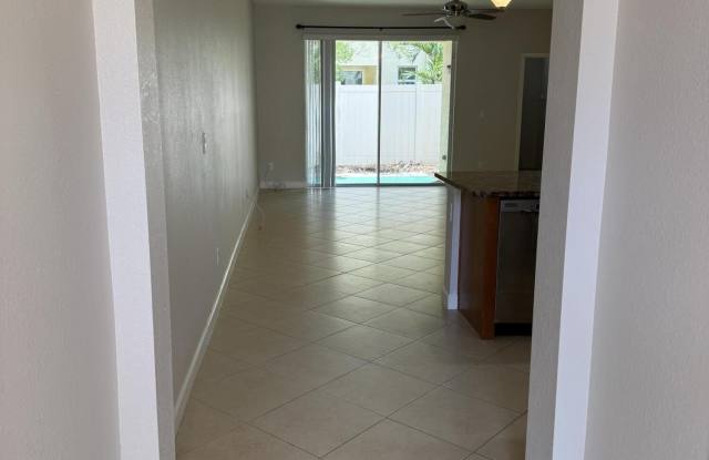 9519 SW Merlin Court Gallery 4