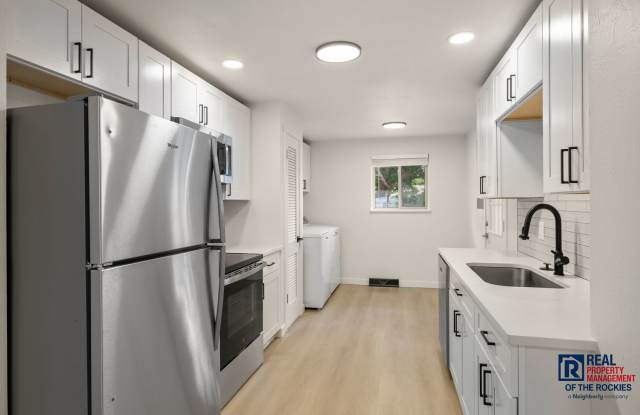 Beautifully Remodeled 2-Bed, 1-Bath Duplex Close to CSU Campus! - 1210 Castlerock Drive, Fort Collins, CO 80521