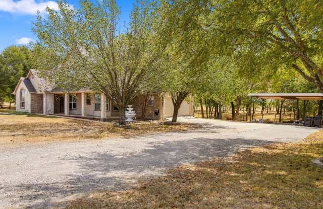 449 Johns Lane Gallery 4