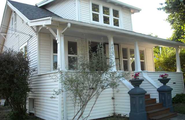 4035 34th Avenue South - 4035 34th Avenue South, Seattle, WA 98118