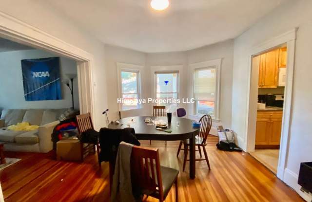 16 Curtis Ave. Gallery 3