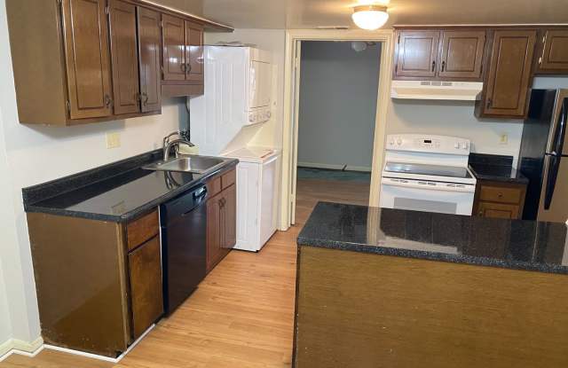 3 Bedroom Condo in Stonewall Manor- North West Henrico Gallery 3