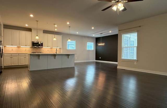 Stunning Greenleigh Home with 4 Bedrooms, 4.5 Baths & Designer Kitchen Gallery 3