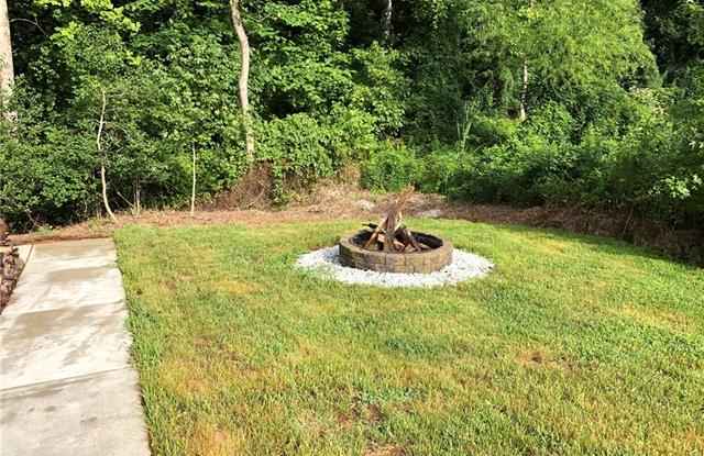 7746 Woodcrest Drive Gallery 2
