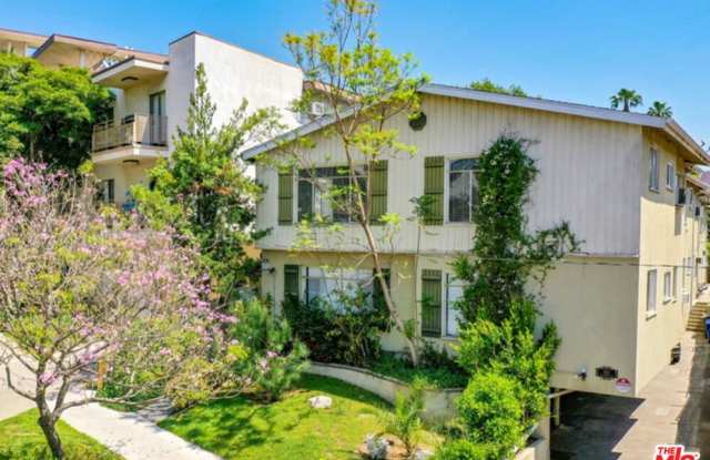 920 Westbourne Dr photos photos