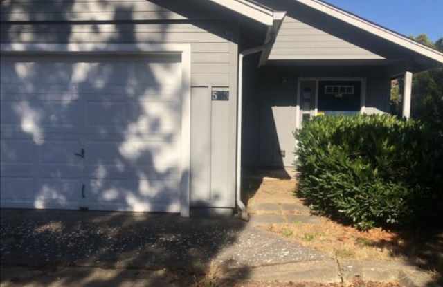 [COX] 2 Bed 1 Bath ~ West Eugene ~ photos photos