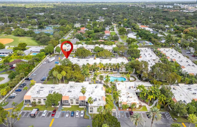 7947 SW 104th St - 7947 Southwest 104th Street, Kendall, FL 33156