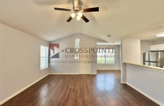 2 Bedroom 2 Bath Duplex at Mansion Creek in Tyler! 1/2 OFF your first full month’s rent! Gallery 3