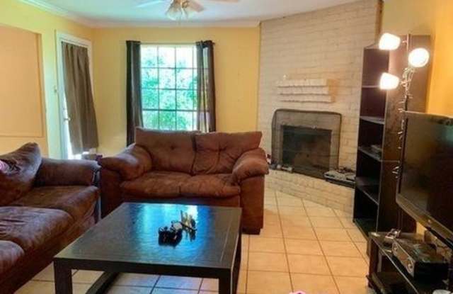 2702 Foliage Green Dr Gallery 4