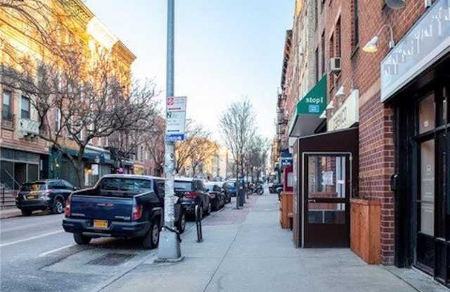 120 Union Street Gallery 4