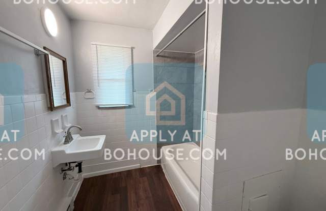7506 Ideal Ave. Gallery 3