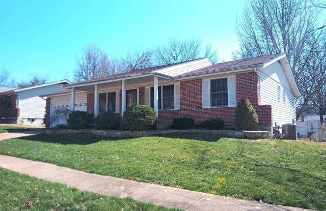 Charming 3 Bed/2 Bath Brick Ranch Home in Manchester MO! photos photos