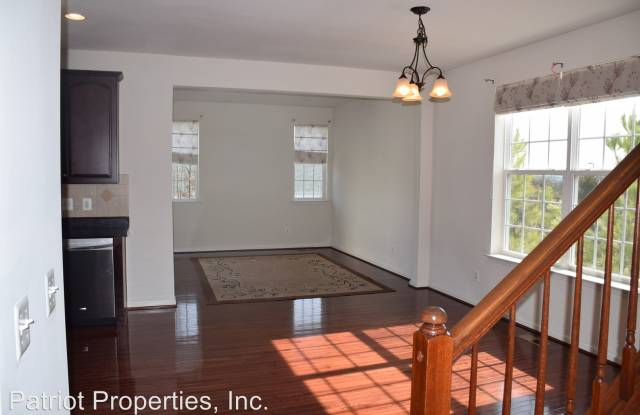 22694 Flowing Spring Sq Gallery 3
