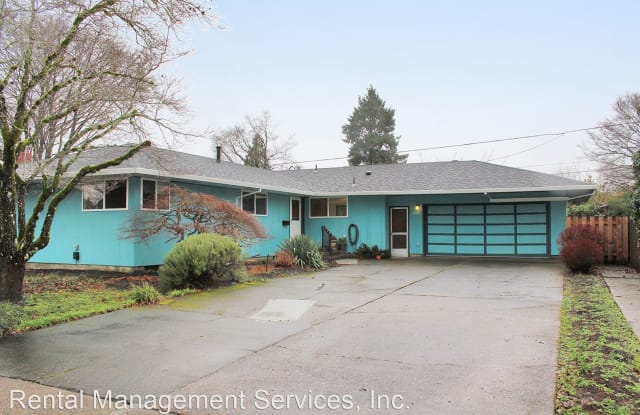 11930 SE 36th Ave - 11930 Southeast 36th Avenue, Milwaukie, OR 97222