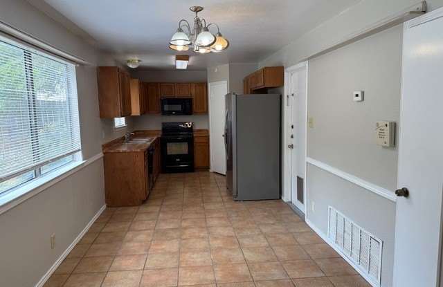 9570 GLADEVIEW Gallery 4