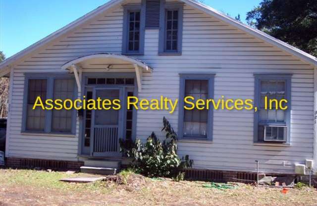 One Bedroom One Bath Near UF ***NO PETS*** photos photos