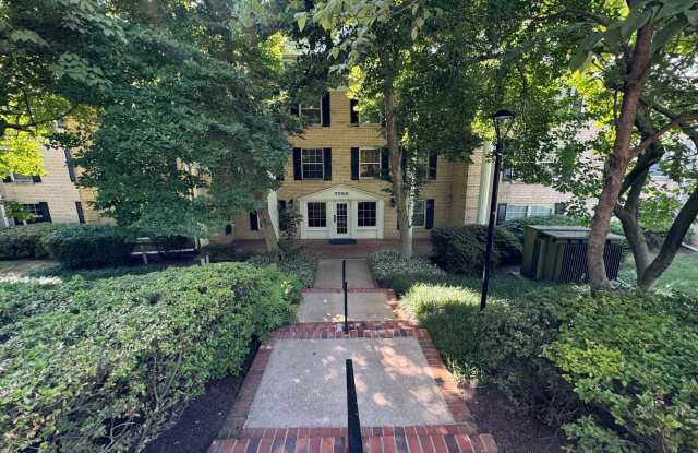 Spacious 2 Bed 2 Bath Condo In Vibrant The Colonies Community - 7700 Tremayne Place, Tysons Corner, VA 22102