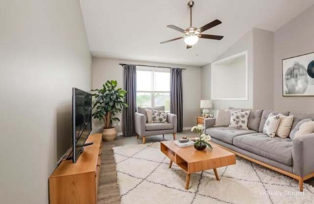 1004 Golfview Drive Gallery 4