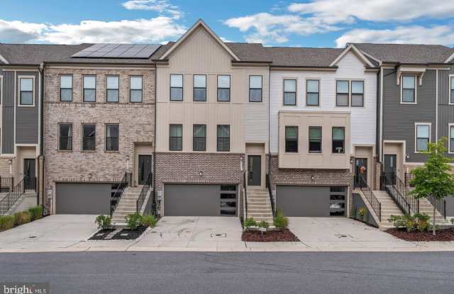 3344 PITCH PINE Drive Gallery 2
