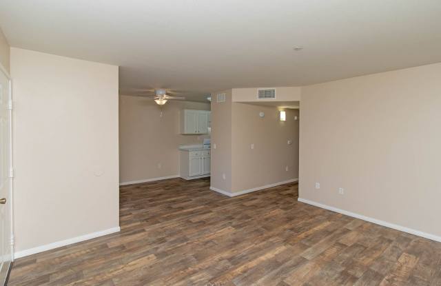 Sunny Creek photos photos