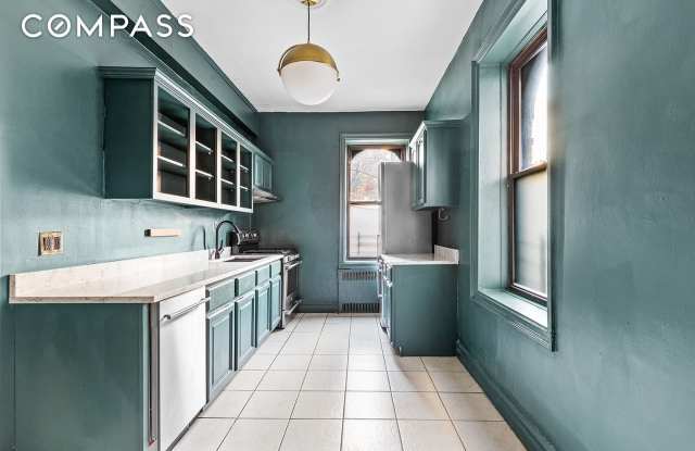 70 Lenox Road photos photos