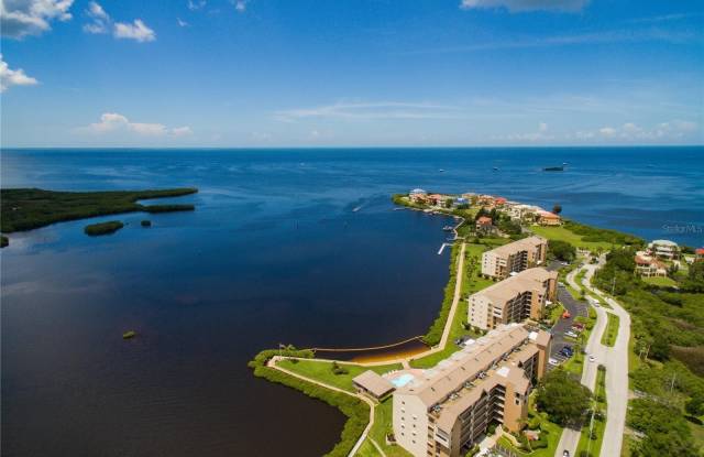4620 BAY BOULEVARD photos photos