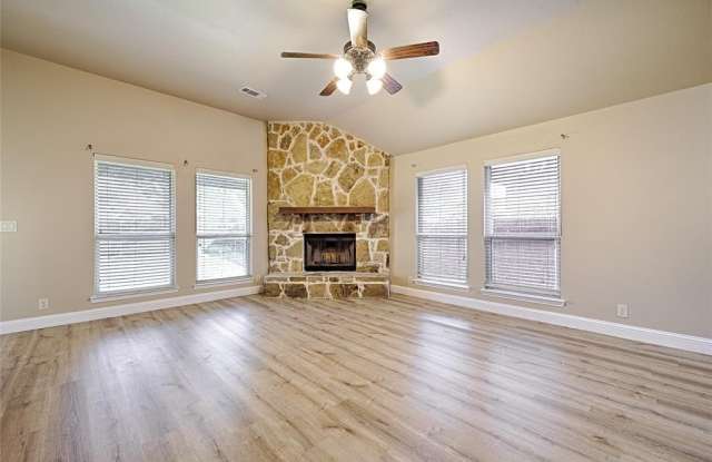 906 Chatsworth Drive photos photos