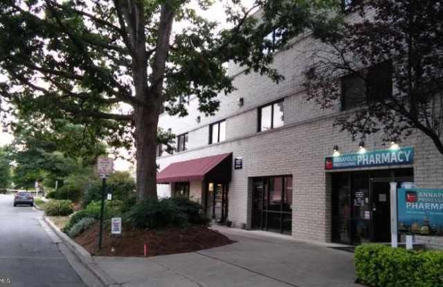 703 GIDDINGS Avenue Gallery 3