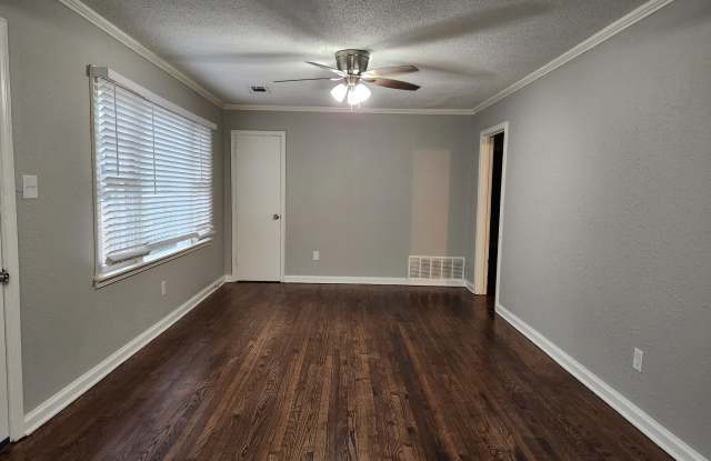 866 Colonial Gallery 3