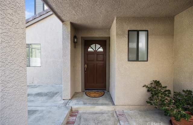 24611 Camden Court Gallery 3