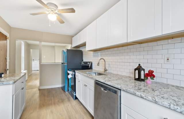 5843 Magnolia St. photos photos