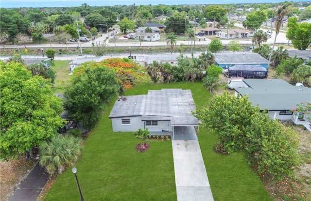 1527 Gardenia Avenue Gallery 2