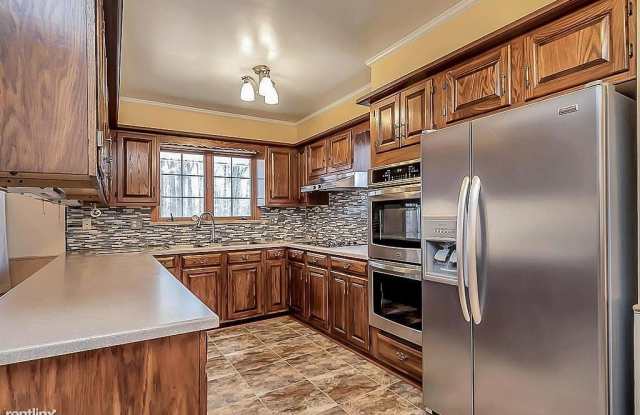13067 Saint Andrews Ct Gallery 2