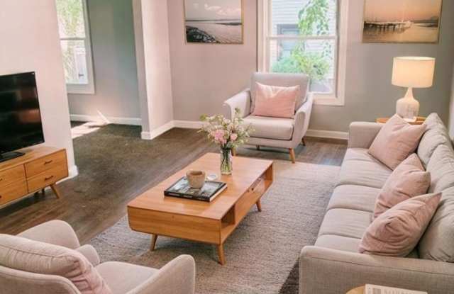 708 Watkins Street Southeast Gallery 1