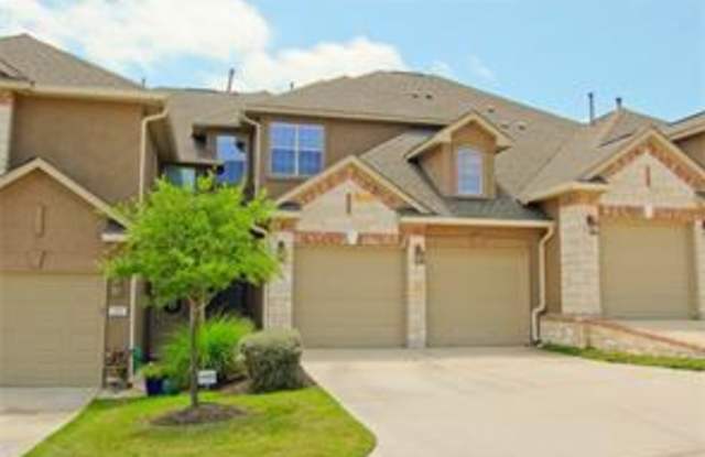 Lakeway Condo in Gated Community Gallery 1