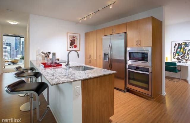 290 E Illinois St - 290 East Illinois Street, Chicago, IL 60611