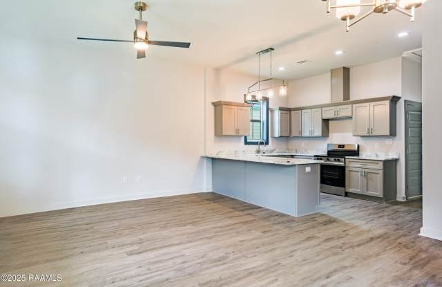 134 Banister Court Gallery 2