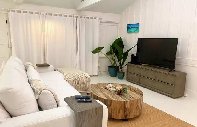 Peaceful Oceanfront Home Near Downtown Kailua w/ BBQ  AC: Kai Mele photos photos