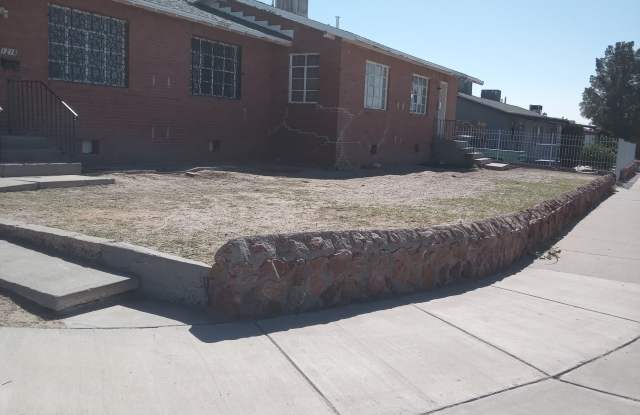 1218 Howze St - 1218 Howze Street, El Paso, TX 79903