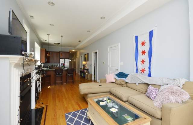 2554 W AUGUSTA Boulevard Gallery 3