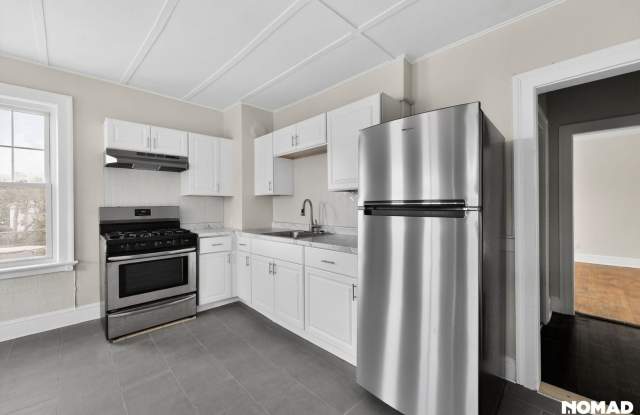 Charming 3BR apartment in New Britain photos photos