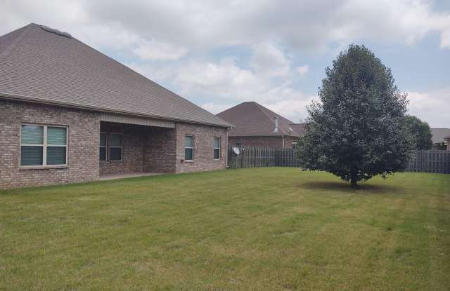 105 Twin Springs Drive Gallery 4