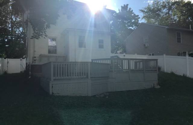 123 North St.-Westbrook: 3BR/1.5BA House for rent available 10/20/26! $2,950.00/mo. + utilities Gallery 4