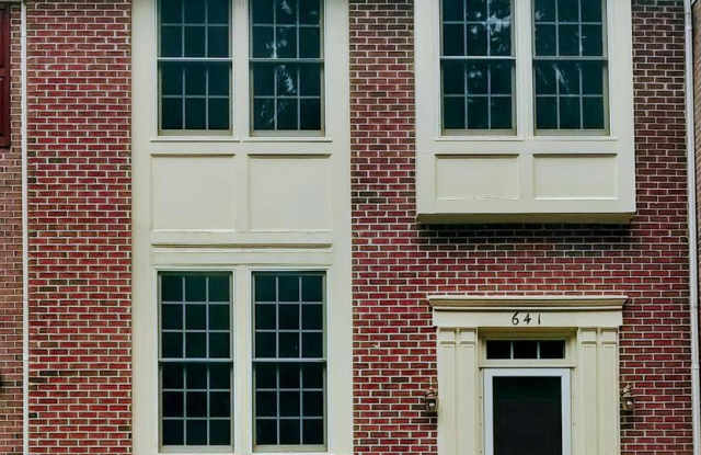 641 BUDLEIGH CIRCLE - 641 Budleigh Circle, Mays Chapel, MD 21093