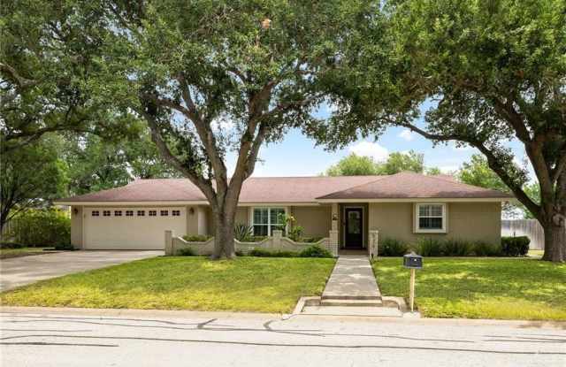 524 Palm Valley Drive E photos photos