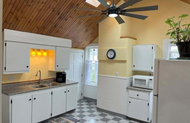 13 Newport Avenue photos photos