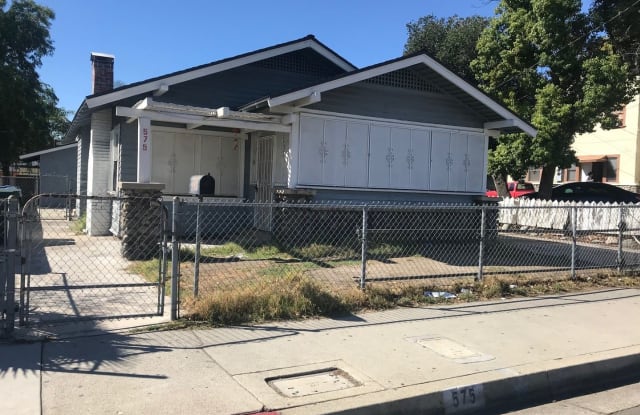 575 North San Antonio Ave - 575 North San Antonio Avenue, Pomona, CA 91767