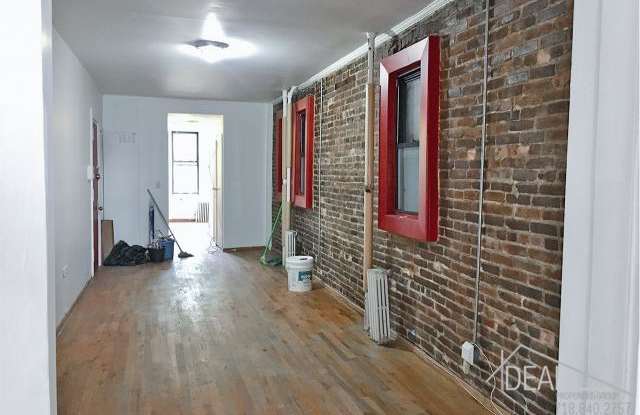 360 16th Street Gallery 3